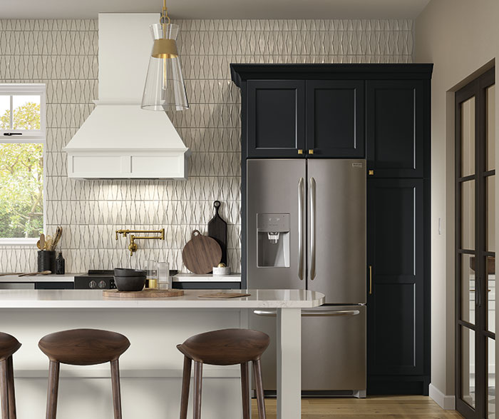 Transitional Black and White Kitchen