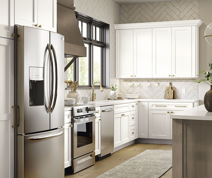 Traditional Two-Tone Kitchen