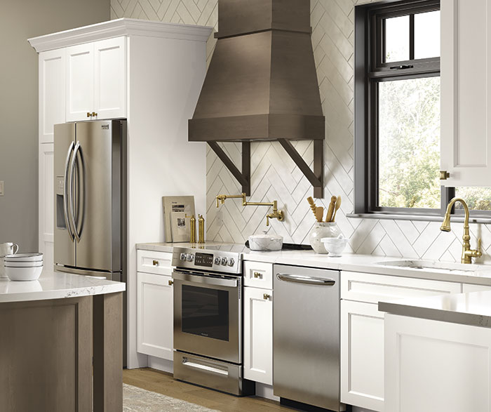 Traditional Two-Tone Kitchen