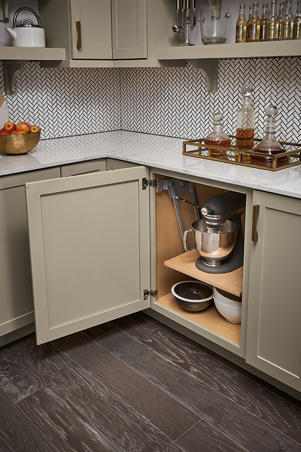 /file/media/midcontinent/products/cabinet_interiors/3basemixermegr.jpg