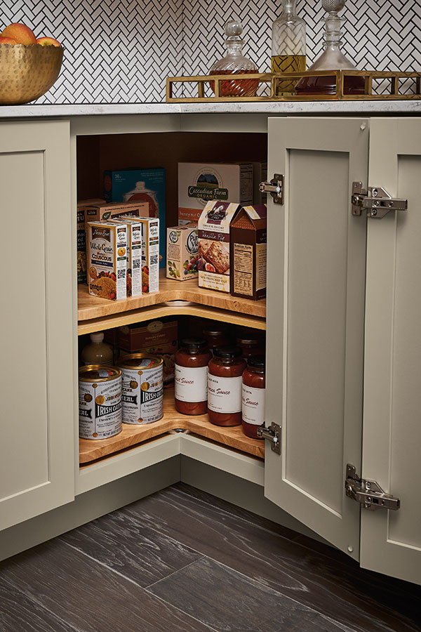 /file/media/midcontinent/products/cabinet_interiors/3superlazysusanmegr.jpg