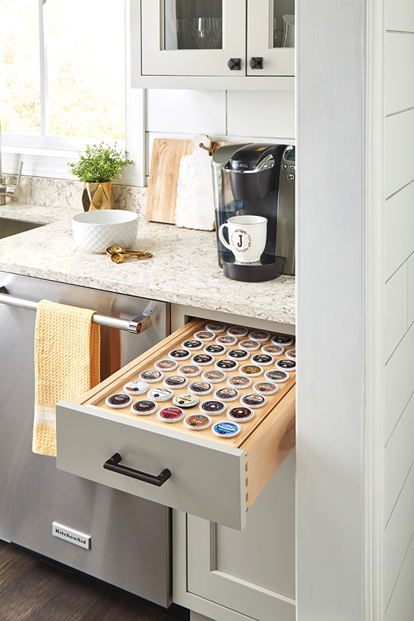 /file/media/midcontinent/products/cabinet_interiors/3tieredkcupdrwrmmfgcoc.jpg
